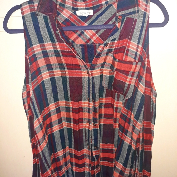 Urban Outfitters Cold Shoulder Top - Picture 1 of 5